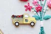 Фото Flamingo Toes Магнітний тримач для голок Spring Flower Vintage Truck