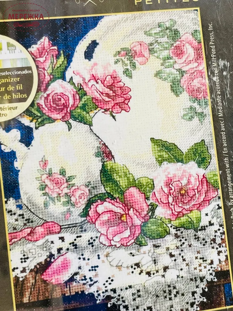 Набір для вишивання хрестиком Dimensions Lace and Roses (Троянди і