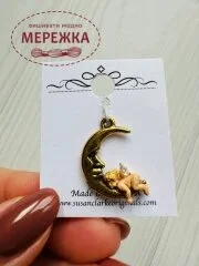 Фото Susan Clarke Originals Cherub in Moon Charm C-743 - Пришивний елемент