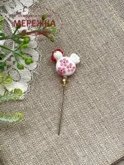 Фото Hobby Bee Голка-пін Курочка в квіточку
