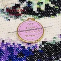 Фото Meloca Designs Магнітний тримач для голок Eat Sleep Stitch Quote Needle Minder