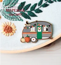 Фото Flamingo Toes Магнітний тримач для голок Haunted Camper