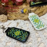 Фото Набір для вишивання хрестиком Сузір'я Єдинорога "Брелок" на білому 1022