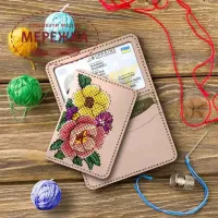 Фото Набір для вишивання хрестиком WonderlandCrafts обкладинка на паспорт, штучна шкіра FLHL-098