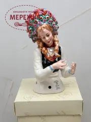 Фото Carusio Porcellane Порцелянова лялька Nila