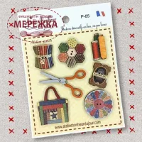 Фото Atelier Bonheur du jour Набір дерев'яних ґудзиків P-85