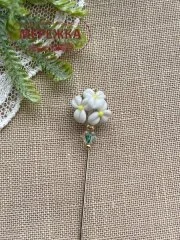 Фото Голка Hobby Bee Голка-пін Білий бузок