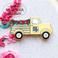 Фото Flamingo Toes Магнітний тримач для голок Spring Flower Vintage Truck