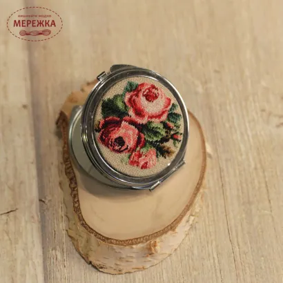 Фото набір для вишивання дзеркальця Вінтаж. Троянди