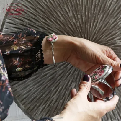 Набір для вишивання (мікровишивка) Life is beautiful Браслет "Вінтаж. Троянди"  фотографія