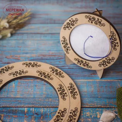 Фото П'яльця для вишивання WonderstitchUA магнітні, 20 см. (15 см.)+підставка SET4