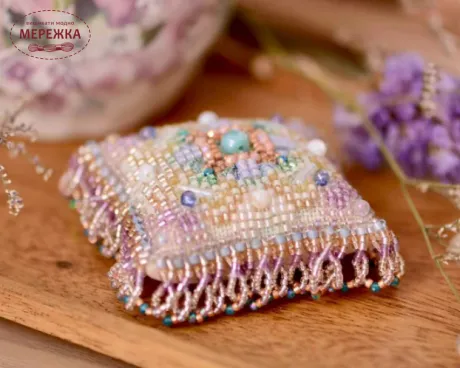 Фото Набір для вишивання бісером Imake Golden Lily Pincushion-MINI i-mini-030