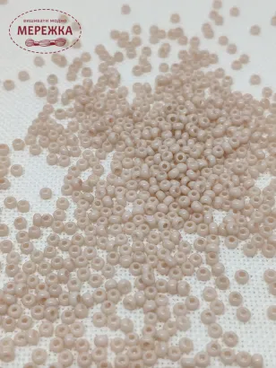 Фото Бісер 03212 Бежевий