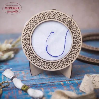 Фото П'яльця для вишивання WonderstitchUA магнітні, 25 см. (20 см.)+підставка SET1