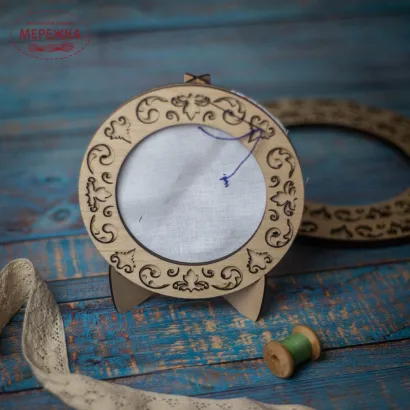 Фото П'яльця для вишивання WonderstitchUA магнітні, 15 см. (10см.)+підставка SET2