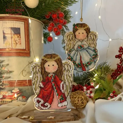 Фото Набір для вишивання хрестиком Сузір'я Єдинорога 2в1 Білий та Червоний янголи Різдва (основа прозора акрил +підставка) 1019 а