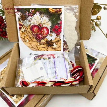 Фото Набір для вишивання хрестиком Сузір'я Єдинорога Серце кохання (прозора з гнучкого пластика з підвісом) 1035 гн