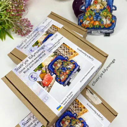 Фото Набір для вишивання хрестиком Сузір'я Єдинорога Синя осіння машинка (прозора з гнучкого пластика з підвісом) 1107гн+підвіс