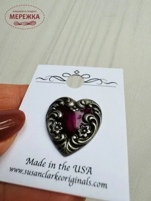 Фото Пришивний елемент Susan Clarke Originals Heart Button BE-195