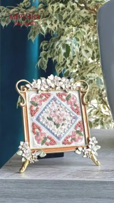 Фото Вікторія Попович Схема Apple blossom Miniature (Яблуневий цвіт Мініатюра)+пак бісеру та ниток (original) VP-054