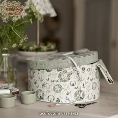 Фото Декоративна тканина Acufactum Stoff Fruhlingskranze 3523-2018