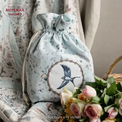 Фото Декоративна тканина Acufactum Wiesenzauber und Schwalbenflug 3523-981