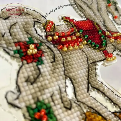 Фото Набір для вишивання хрестиком Сузір'я Єдинорога Різдвяний коник (прозорий акрил+підставка) 1122 а_