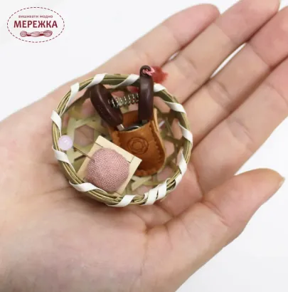 Фото Cohana Подарунковий набір: міні-ножиці Seki та подушечка для шпильок Mini Masu Blue