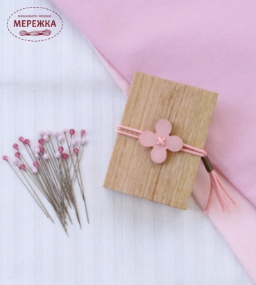 Фото Cohana Швейні шпильки Glass Sewing Pins in a Cherry-Wood Box, Pink 45-207