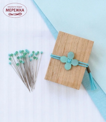 Фото Cohana Швейні шпильки Glass Sewing Pins in a Cherry-Wood Box, Green 45-208