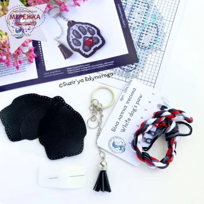 Фото Набір для вишивання хрестиком Сузір'я Єдинорога Біла лапка песика  на чорному 1095