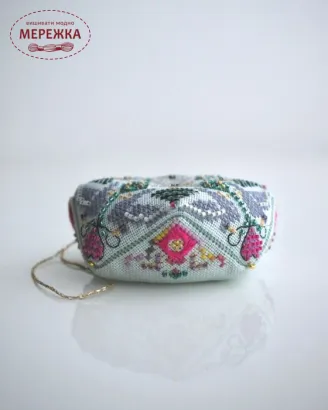 Фото Вікторія Попович Схема 12 days of Christmas Day2 Biscornu (День2 Горлиці) VP-057-2