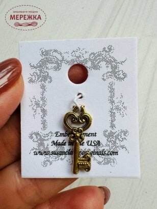 Фото Пришивний елемент Susan Clarke Originals Key Charm Gold C-817