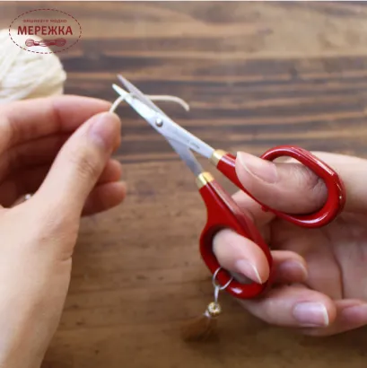 Ножиці Cohana з лакованими червоними ручками, 10,5 см. 45-140 фотографія