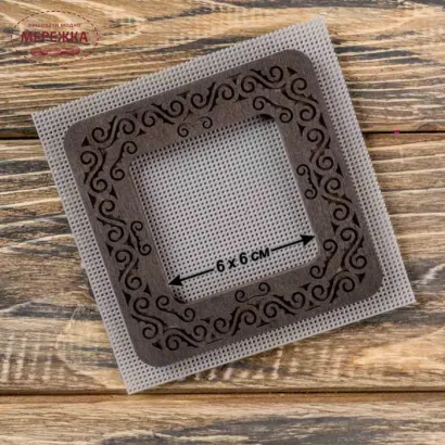 П'яльця для пластикової канви фото