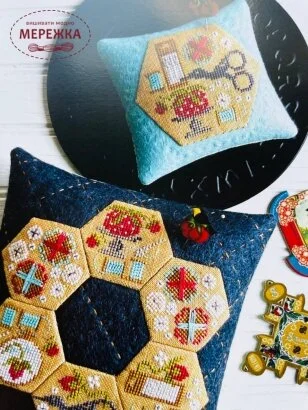 Фото Hands On Design Схема A Vintage Stitch HD-289