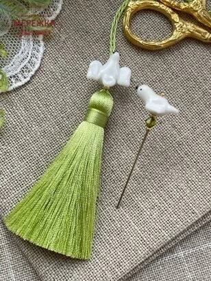 Фото Hobby Bee Набір китичка та голка-пін, Білі голуби