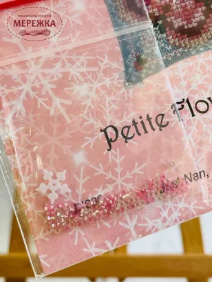 Схема Just Nan Winter Rose Petite Flower Cushion фоо