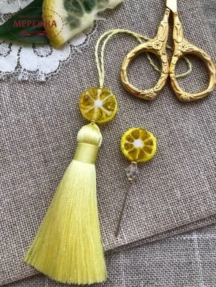 Фото Hobby Bee Набір голка-пін+китичка "Лимонні дольки"