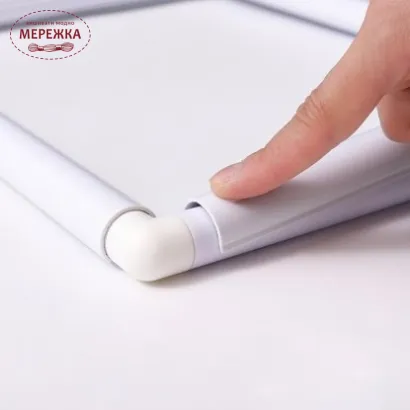 Фото П'яльця для вишивання Snap, білі 15*15 см.