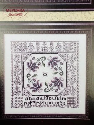 Rosewood Manor Схема Blackwork Flowers S-1221