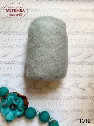 Фото вовна для валяння, колір сірий