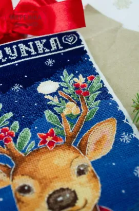 Фото Набір для вишивання хрестиком AbrisArt Чобіток. Помічник Санти AHH-002