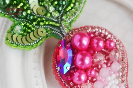 Фото Набір для вишивання бісером TelaArtis Брошка Гламурна редиска Б-019