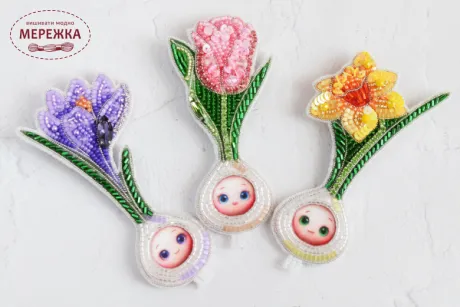 Фото набору для вишивання бісером TelaArtis Брошка Маленький тюльпан Б-031