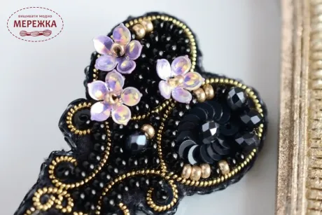 Фото набору для вишивання бісером TelaArtis Брошка Чорні ножиці Б-303