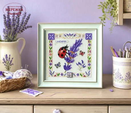 Фото Набір для вишивання хрестиком Kingdom of Handmade Бедрик на лаванді KGD-14