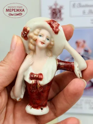 Фото Набір для вишивання хрестиком BrieRose/Puntiantichi A Christmas Doll Pincushion & Thimble Purse