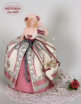 Фото Набір для вишивання хрестиком BrieRose/Puntiantichi A Christmas Doll Pincushion & Thimble Purse