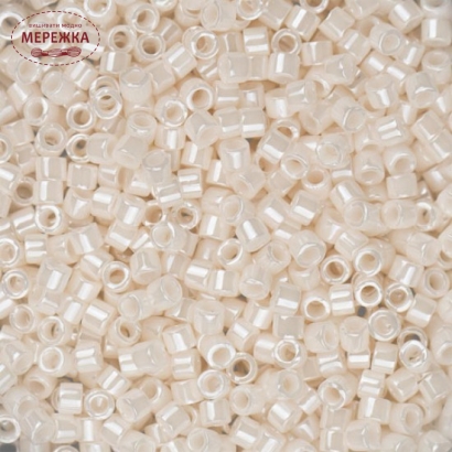 Фото Бісер MIYUKI Delica Beads 11/0, 6,25 гр. DB-1530